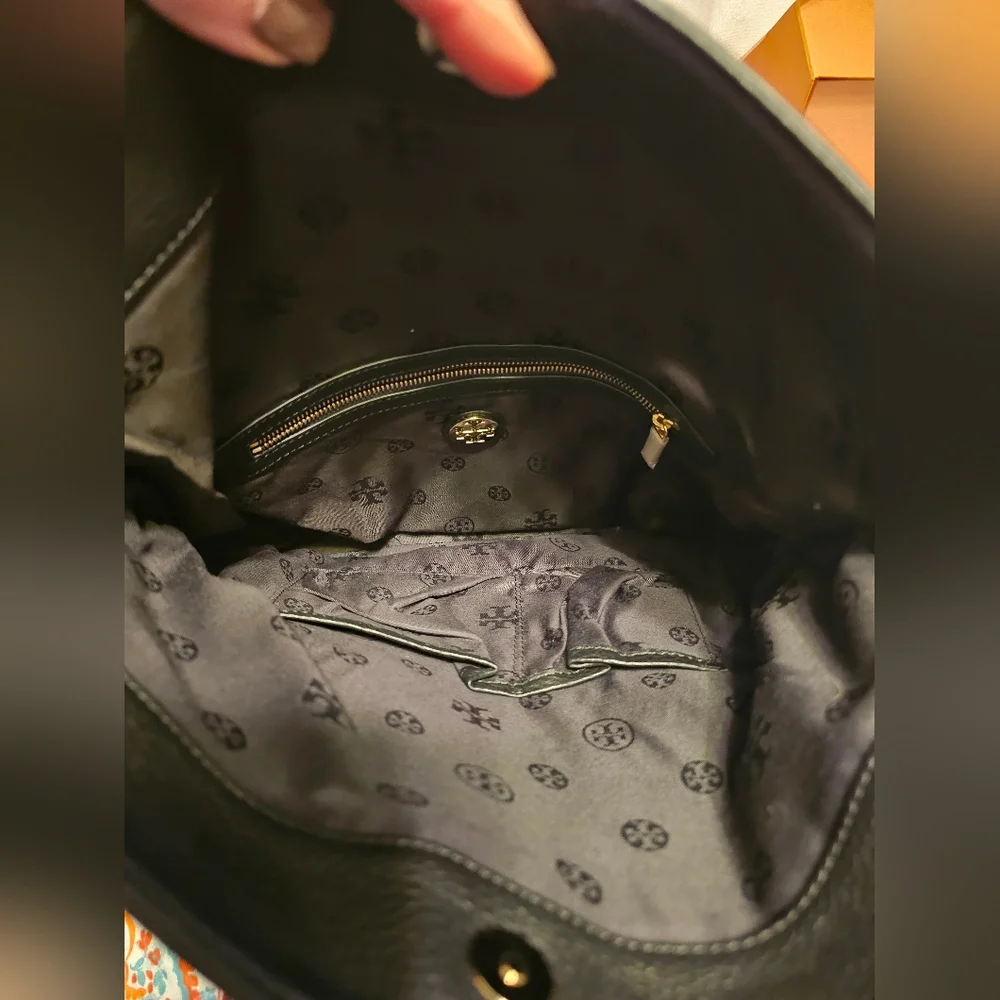 Tory Burch Thea Foldover Crossbody Bag - Picture 12 of 14